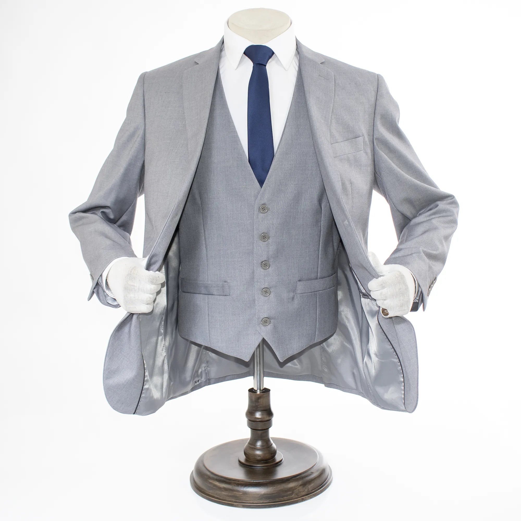 Byron | Light Gray 3-Piece Tailored-Fit Suit