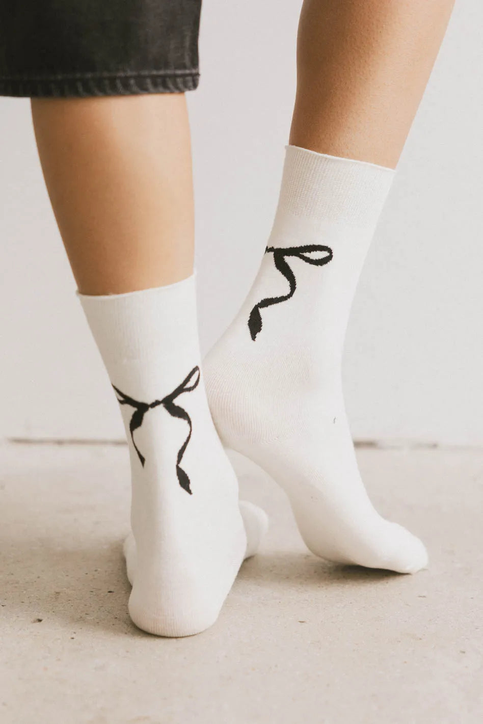 Clarissa Bow Socks in White