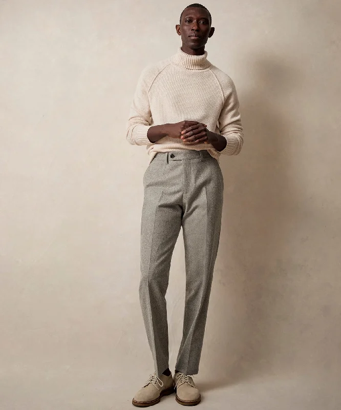 Italian Flannel Sutton Trouser in Light Grey